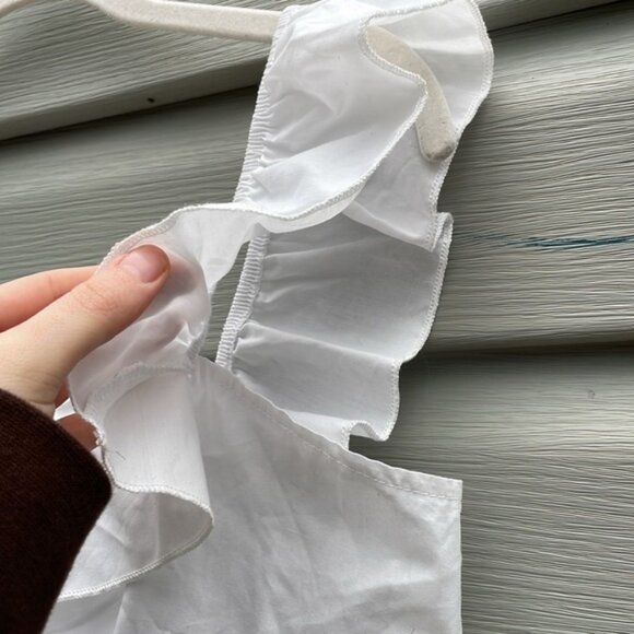 White Flutter Sleeve Square Neck Crop Top - Picture 2 of 5